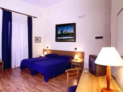 מסינה Hotel Dello Stretto מראה חיצוני תמונה