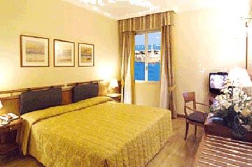 מסינה Hotel Dello Stretto חדר תמונה